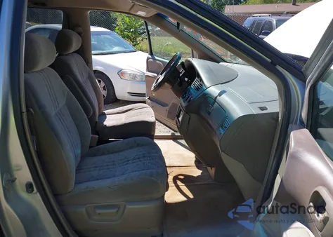 2002 Toyota Sienna Le z USA, uszkodzony, nr VIN 4T3ZF13C92U422834